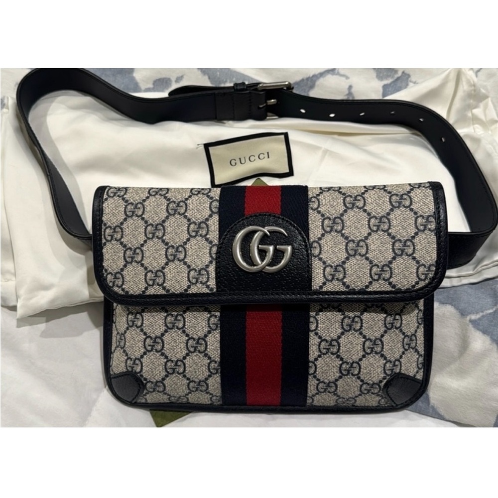 ❤️SOLD❤️NEW GUCCI  navy GG Supreme belt bag with Red and Blue Stripe SZ 80